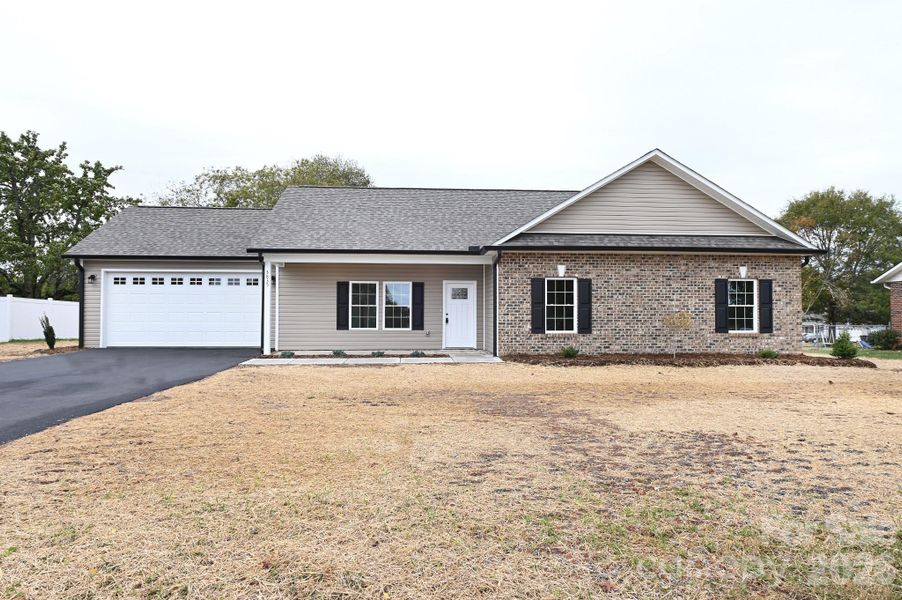 Exterior details and patio area of a home in , Hickory (Image 27).