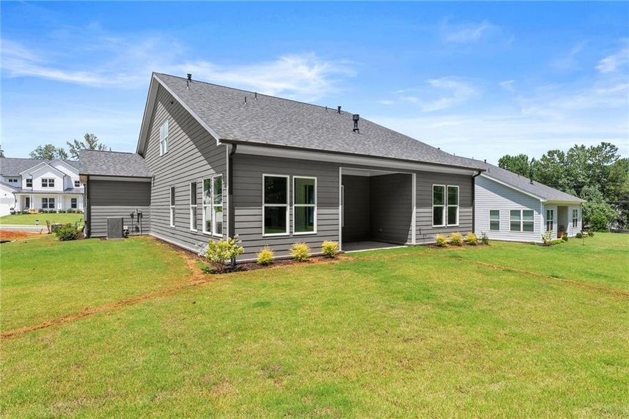 Exterior details and patio area of a home in Hillgrove Preserve, Powder Springs (Image 29).