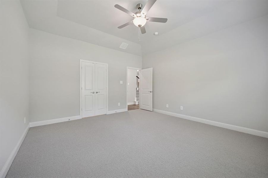 Spacious, unfurnished interior of a new home in Windmore, Princeton (Image 17).