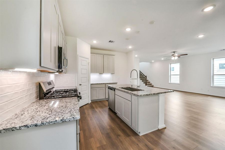 Furnished interior view inside a new home in Anderson Lake, Houston (Image 6).