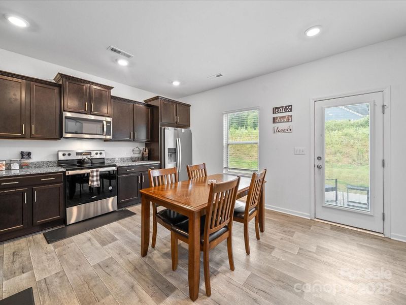 Furnished interior view inside a new home in , Dallas (Image 17). Furnished interior view inside a new home in , Dallas (Image 17).