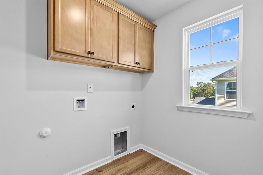 Spacious, unfurnished interior of a new home in Fieldstone, Lexington (Image 33).