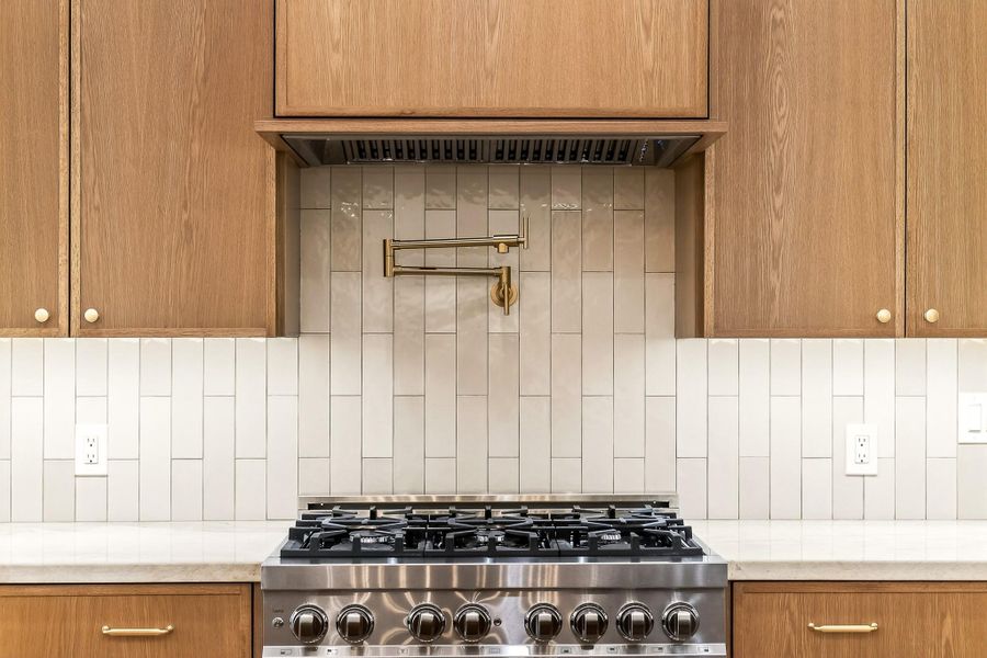 Close-up of interior finishes inside a home in , Splendora (Image 37).