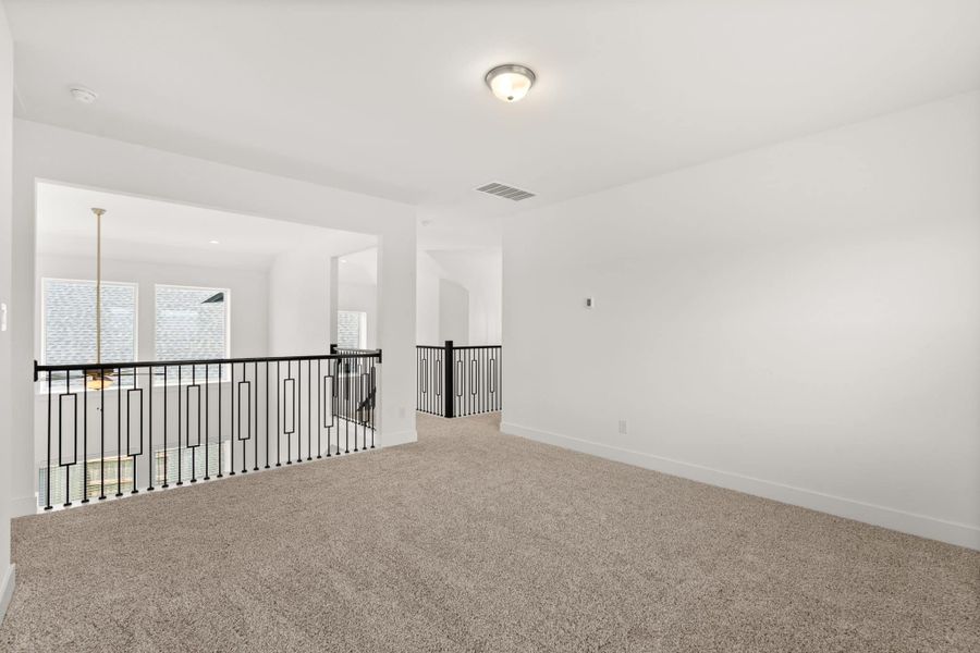 Representative unfurnished interior of a home built from the Laramie – 45′ Lot by Chesmar Homes in Wildrye, Waller (Image 4). Representative unfurnished interior of a home built from the Laramie – 45′ Lot by Chesmar Homes in Wildrye, Waller (Image 4).