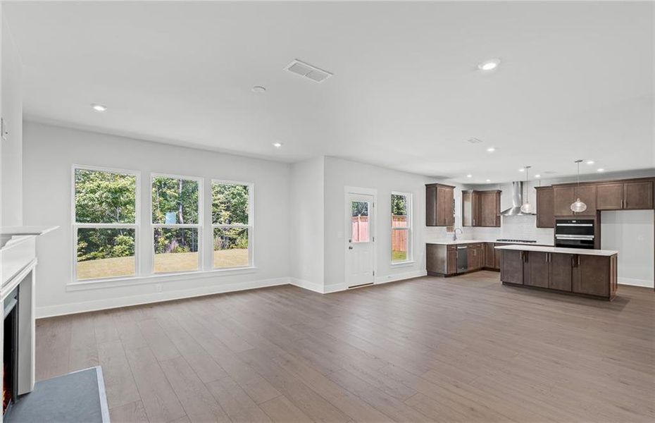 Spacious, unfurnished interior of a new home in Hunters Creek, Flowery Branch (Image 24). Spacious, unfurnished interior of a new home in Hunters Creek, Flowery Branch (Image 24).