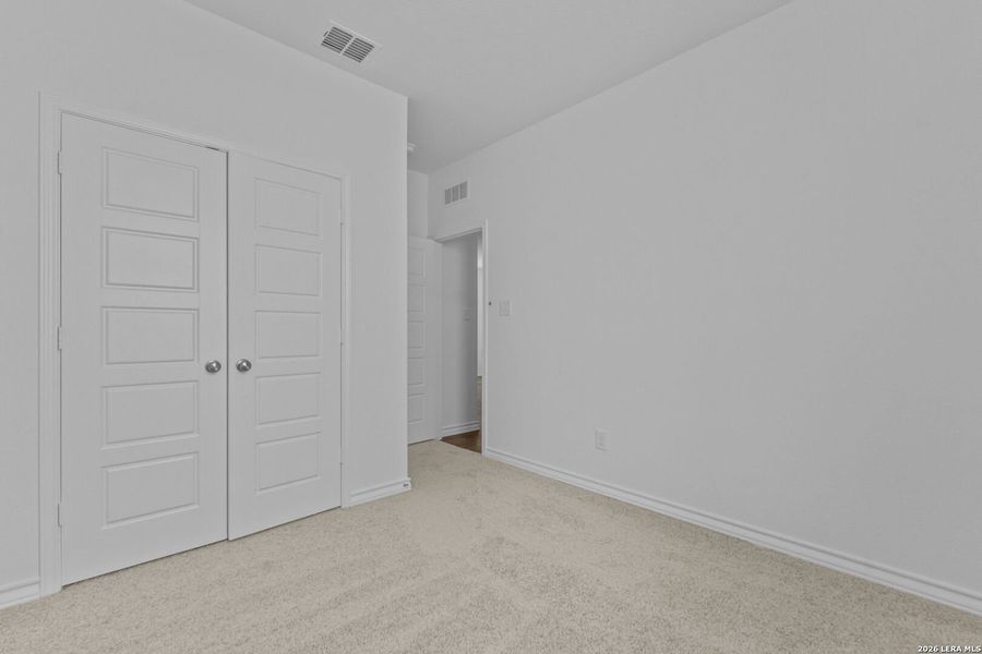 Spacious, unfurnished interior of a new home in Corley Farms, Boerne (Image 21).