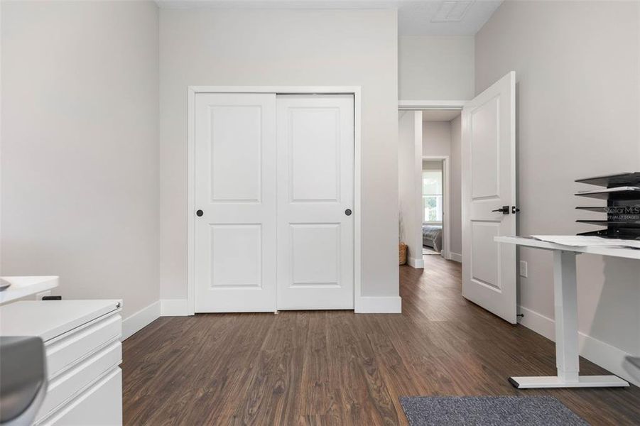 PHOTO IS VIRTUALLY STAGED