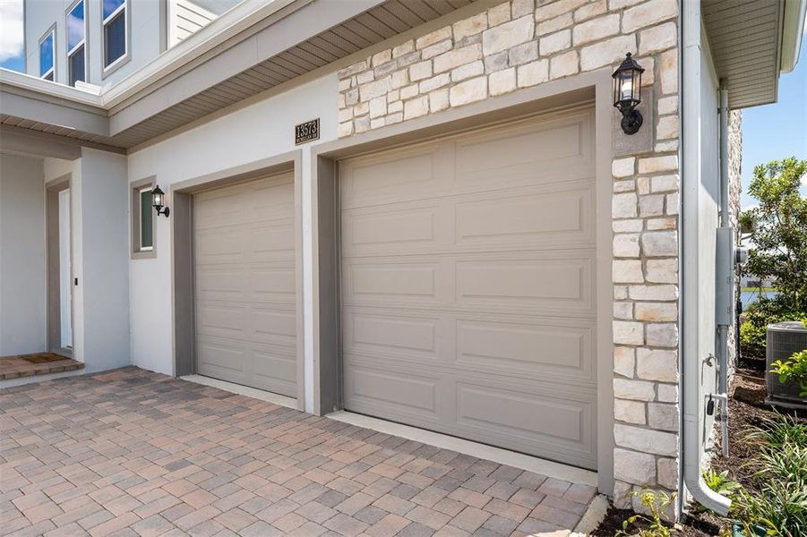 Exterior details and patio area of a home in Laureate Park, Orlando (Image 29).