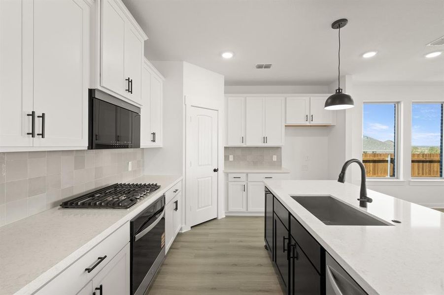 6916 Freight Train- Kitchen-3 6916 Freight Train- Kitchen-3