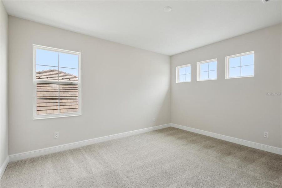 Spacious, unfurnished interior of a new home in Triple Creek, Riverview (Image 37).
