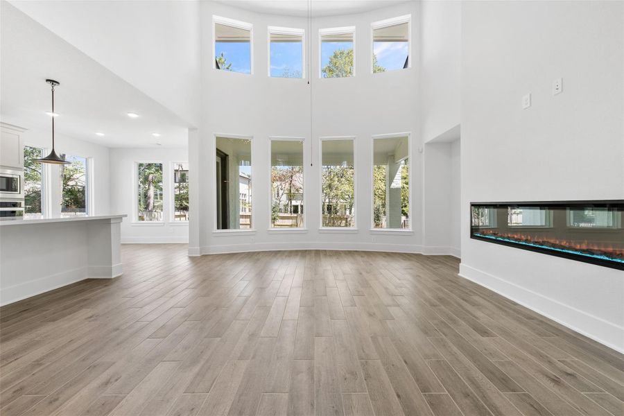 Representative image. Features, specifications, selections and colors may vary.