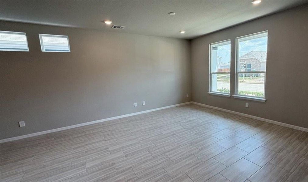 Dining-Living Dining-Living