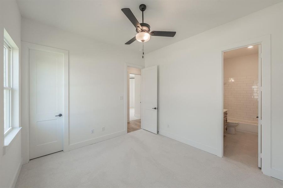 Spacious, unfurnished interior of a new home in , Haslet (Image 18).
