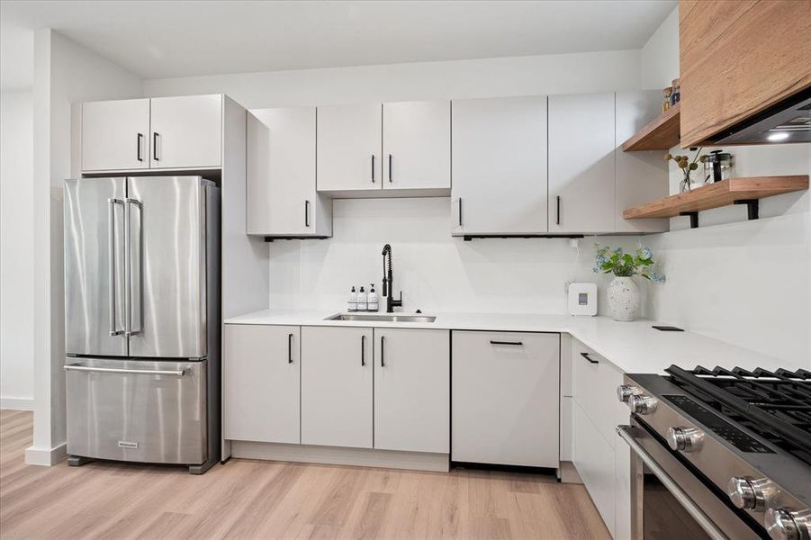 Furnished interior view inside a new home in , Dallas (Image 35).