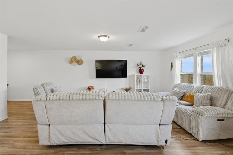 Furnished interior view inside a new home in Travis Ranch, Forney (Image 17).