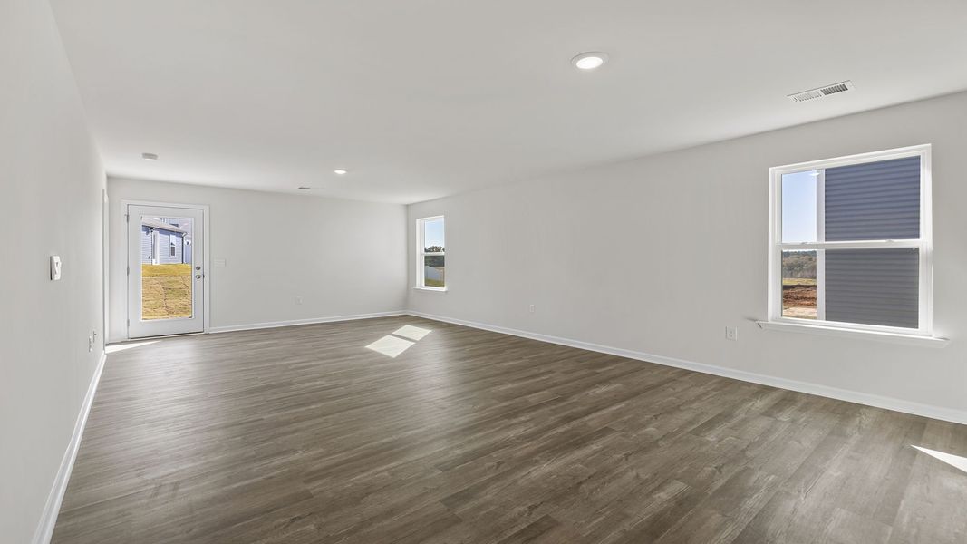 Spacious, unfurnished interior of a new home in Harper Ridge, Roebuck (Image 23).