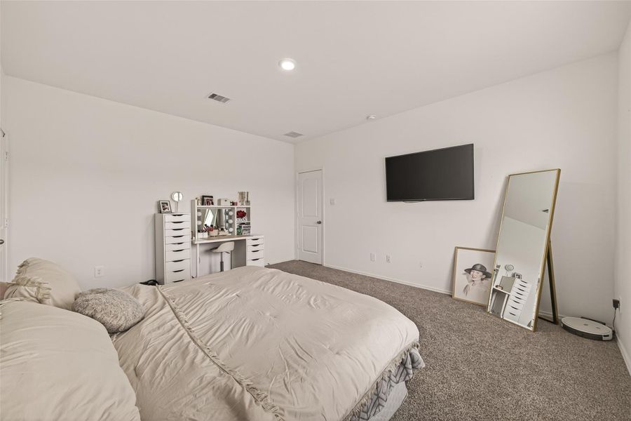 Furnished interior view inside a new home in Grand Pines, Magnolia (Image 10).