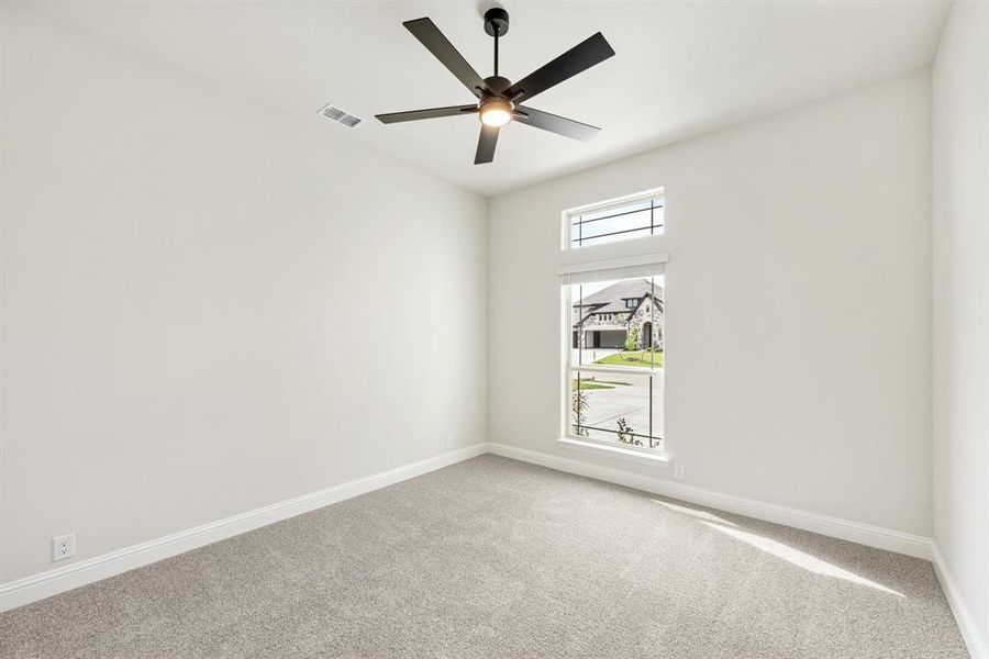 Spacious, unfurnished interior of a new home in Villages of Walnut Grove, Midlothian (Image 14). Spacious, unfurnished interior of a new home in Villages of Walnut Grove, Midlothian (Image 14).