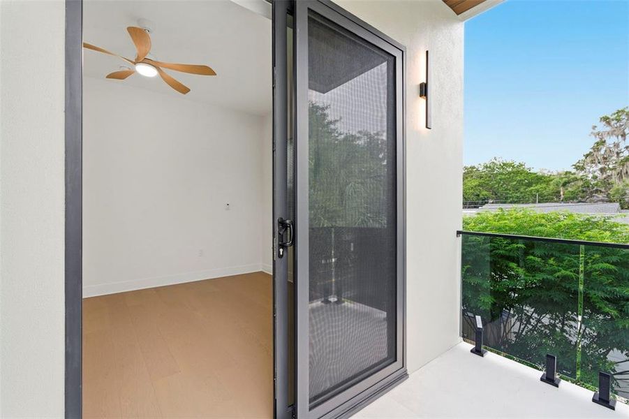 Exterior details and patio area of a home in , Safety Harbor (Image 28).