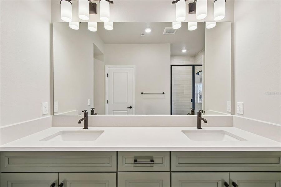 Furnished interior view inside a new home in , Orlando (Image 7).