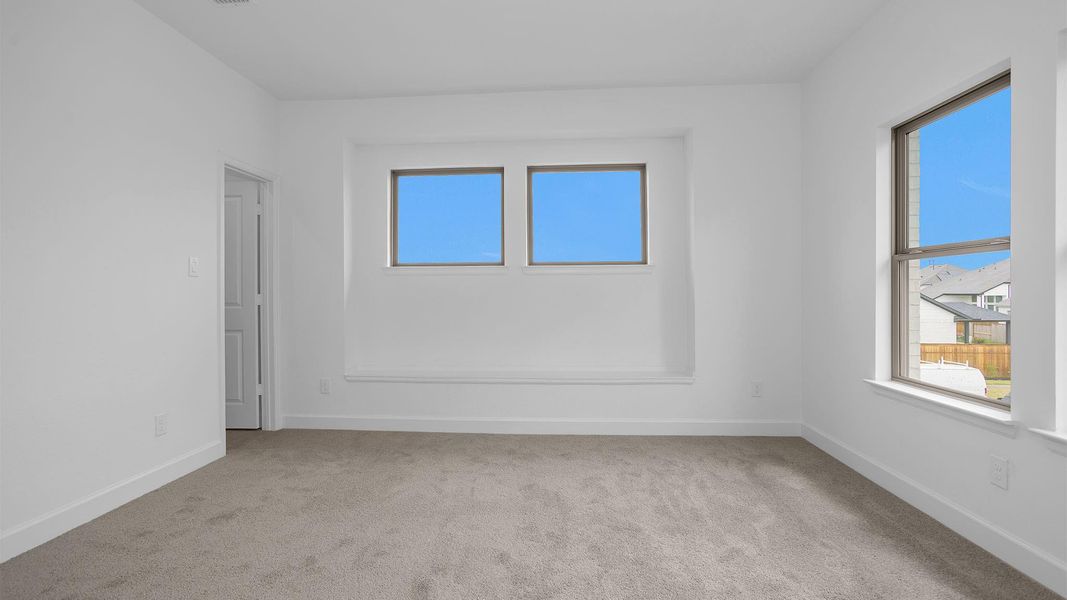 Spacious, unfurnished interior of a new home in Sienna 50', Missouri City (Image 10). Spacious, unfurnished interior of a new home in Sienna 50', Missouri City (Image 10).