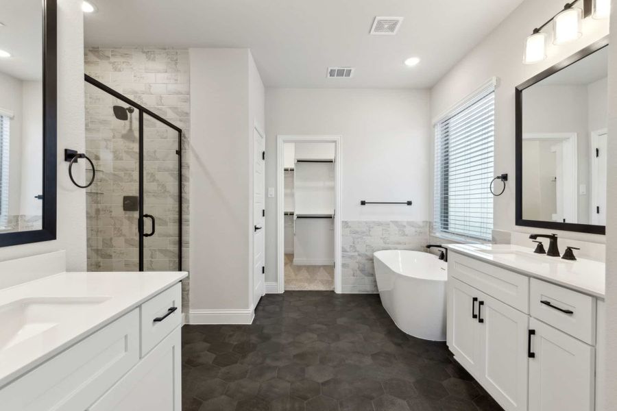 Furnished interior view inside a new home in Las Lomas, Forney (Image 4). Furnished interior view inside a new home in Las Lomas, Forney (Image 4).