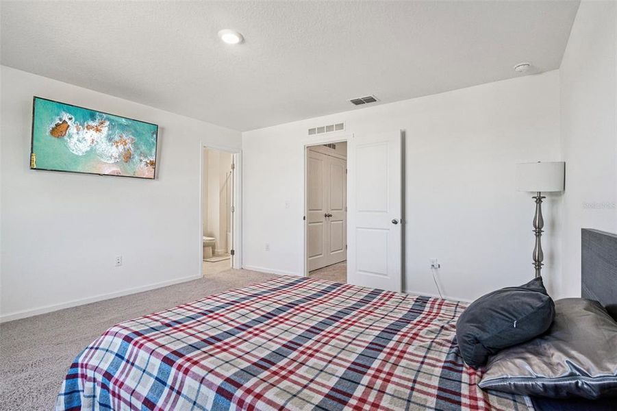 Furnished interior view inside a new home in , St. Cloud (Image 6).