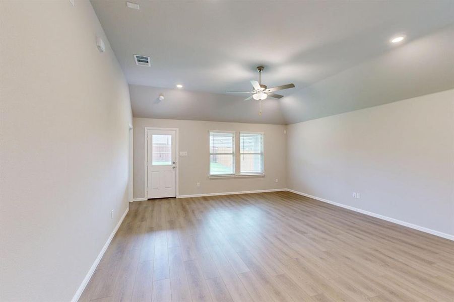 Spacious, unfurnished interior of a new home in Forest Park, Princeton (Image 27). Spacious, unfurnished interior of a new home in Forest Park, Princeton (Image 27).