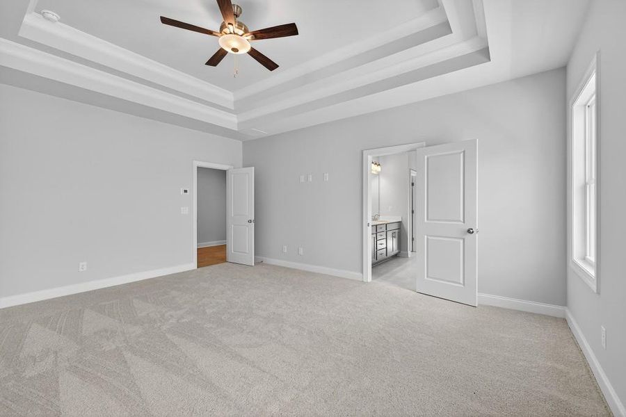 Spacious, unfurnished interior of a new home in Hemingway, Flowery Branch (Image 24).