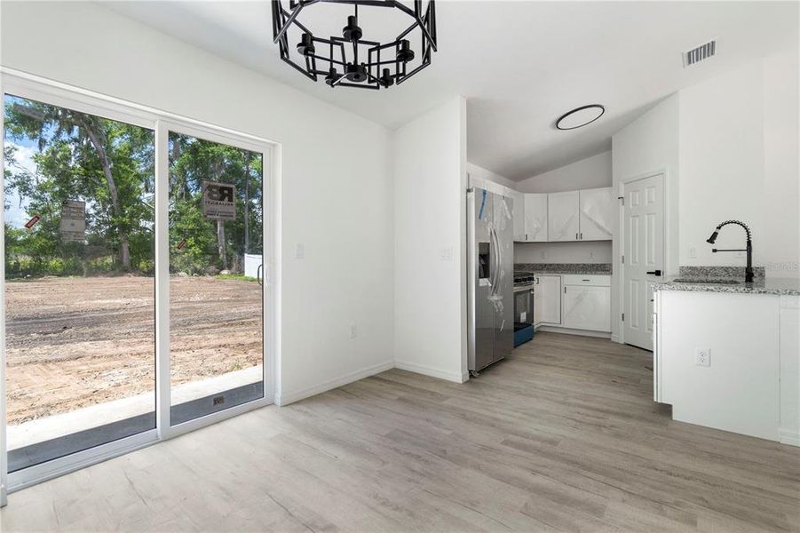 Spacious, unfurnished interior of a new home in , Summerfield (Image 7).