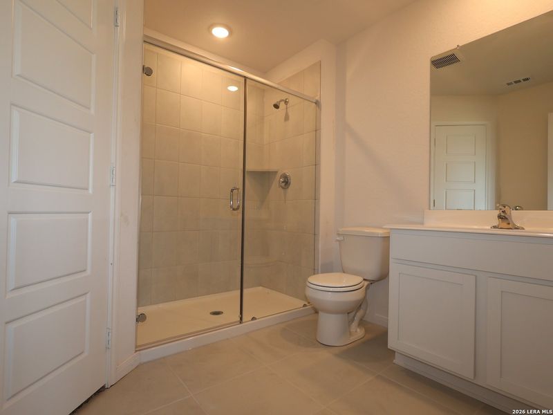 Furnished interior view inside a new home in Greenspoint Heights, Seguin (Image 13).