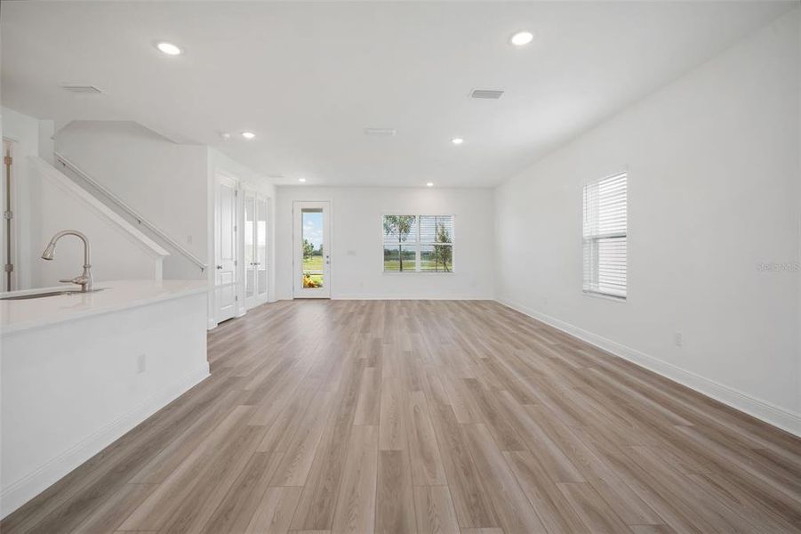 Spacious, unfurnished interior of a new home in North River Ranch, Parrish (Image 19).