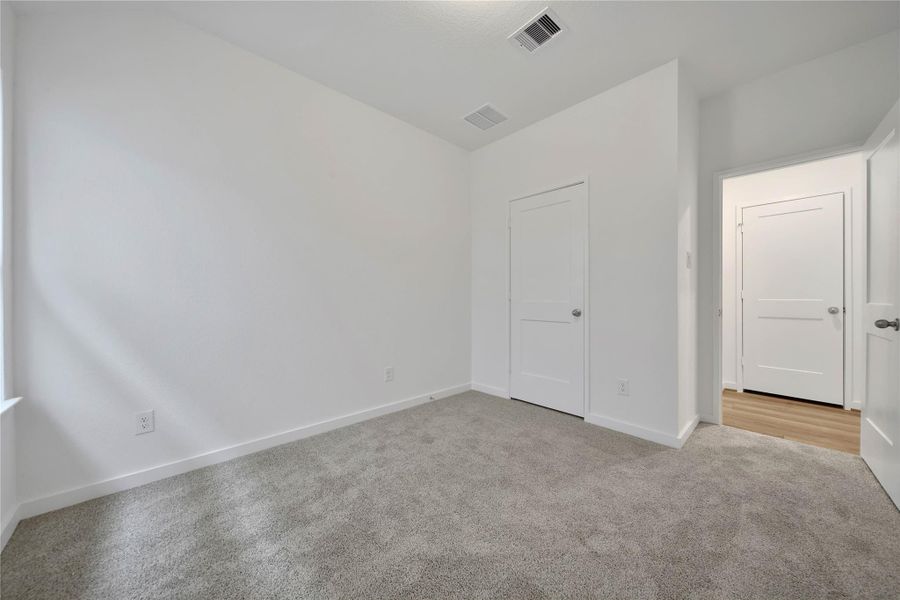 Spacious, unfurnished interior of a new home in , Rosharon (Image 13). Spacious, unfurnished interior of a new home in , Rosharon (Image 13).