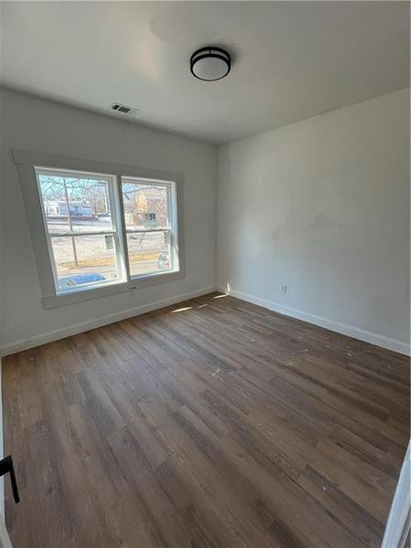 Spacious, unfurnished interior of a new home in , Atlanta (Image 15).