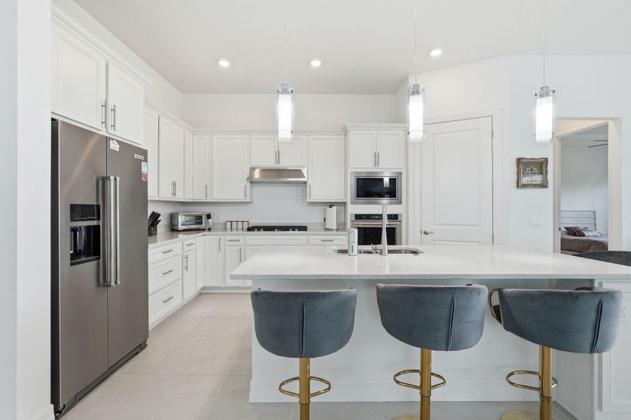 24-web-or-mls-10550_Northbrook_Cir_033