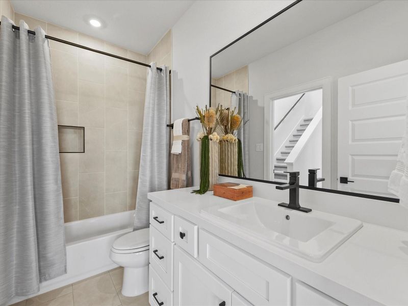 Furnished interior view inside a new home in Uptown District, Houston (Image 28).