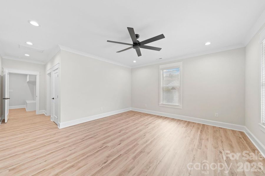 Primary Bedroom - Main Level