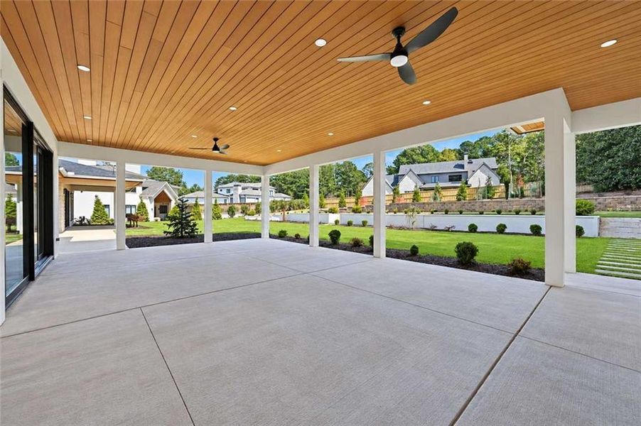 Exterior details and patio area of a home in , Suwanee (Image 3).