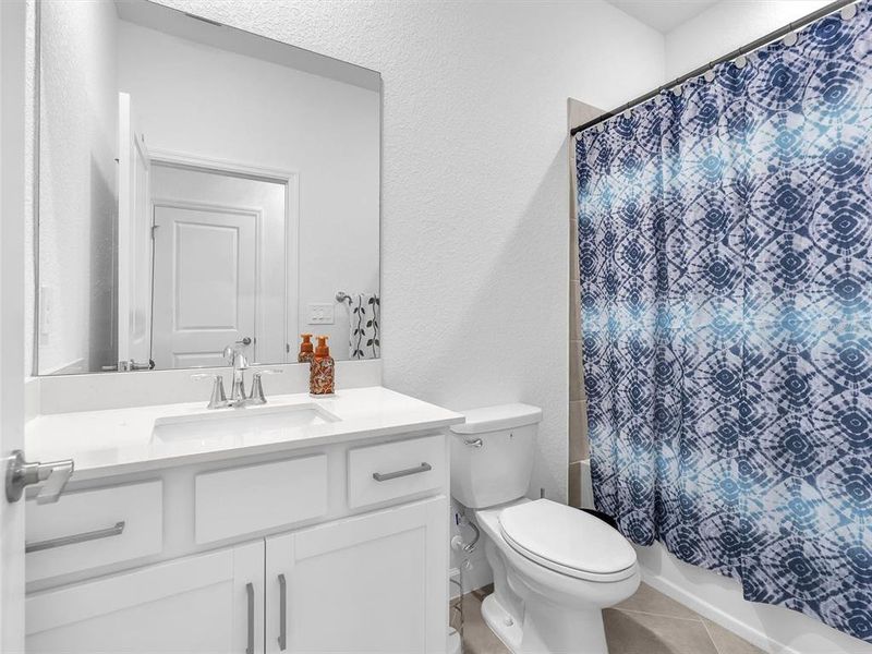 Furnished interior view inside a new home in , Port Charlotte (Image 16).