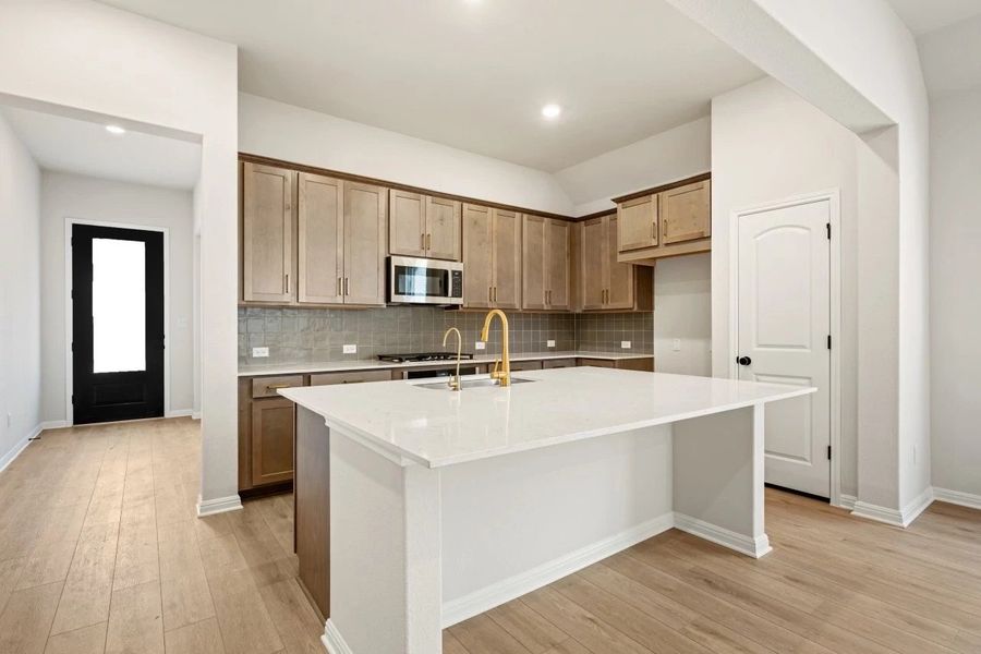 Furnished interior view inside a new home in Berry Creek Highlands, Georgetown (Image 8).