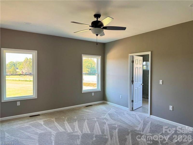 Spacious, unfurnished interior of a new home in , Wilkesboro (Image 10).