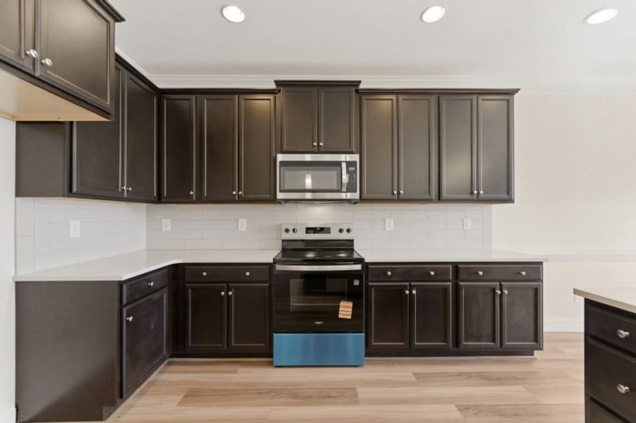 Representative furnished interior of a home built from the Cayman by Keystone Homes NC in Weybridge, Burlington (Image 14). Representative furnished interior of a home built from the Cayman by Keystone Homes NC in Weybridge, Burlington (Image 14).
