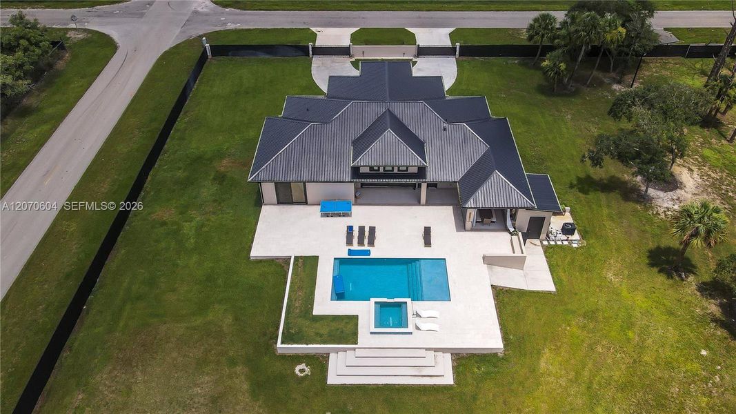 Community amenities in , Clewiston (Image 37).