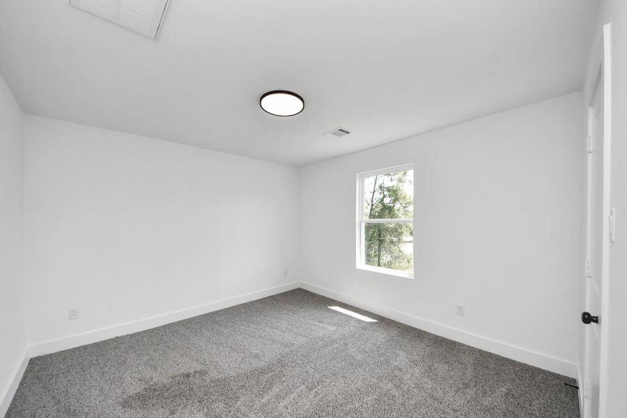 Spacious, unfurnished interior of a new home in , Huffman (Image 18).