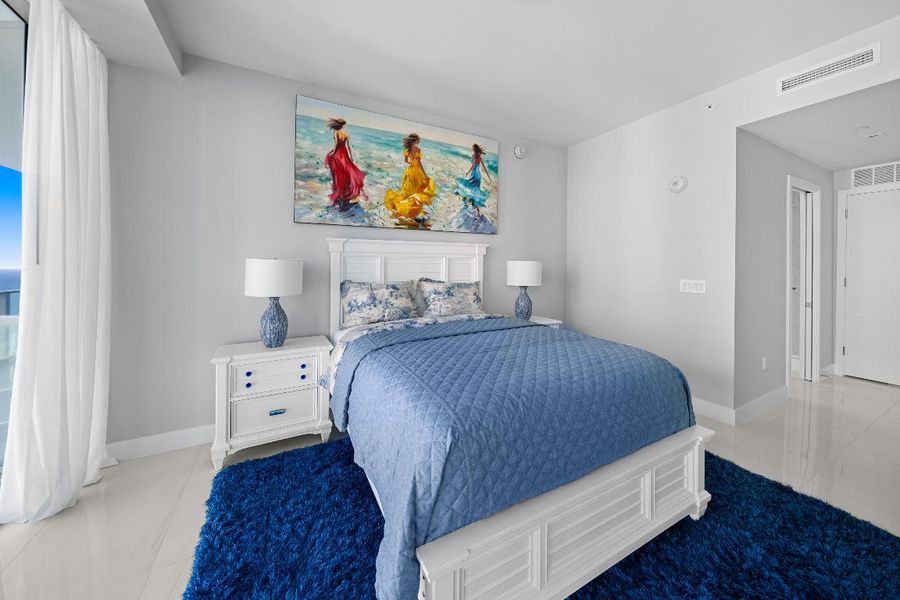 C92F70DE-D60A-48BB-B611-747CFE538881