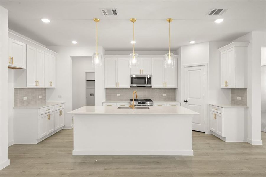 665 Tyronza- Kitchen-2