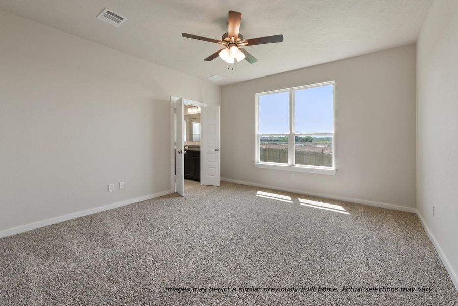 Spacious, unfurnished interior of a new home in Eagles Landing, Waco (Image 32).