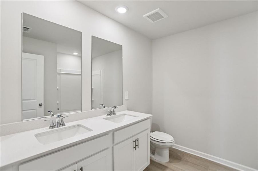 Furnished interior view inside a new home in Creekside at Oxford Park, Fairburn (Image 4). Furnished interior view inside a new home in Creekside at Oxford Park, Fairburn (Image 4).