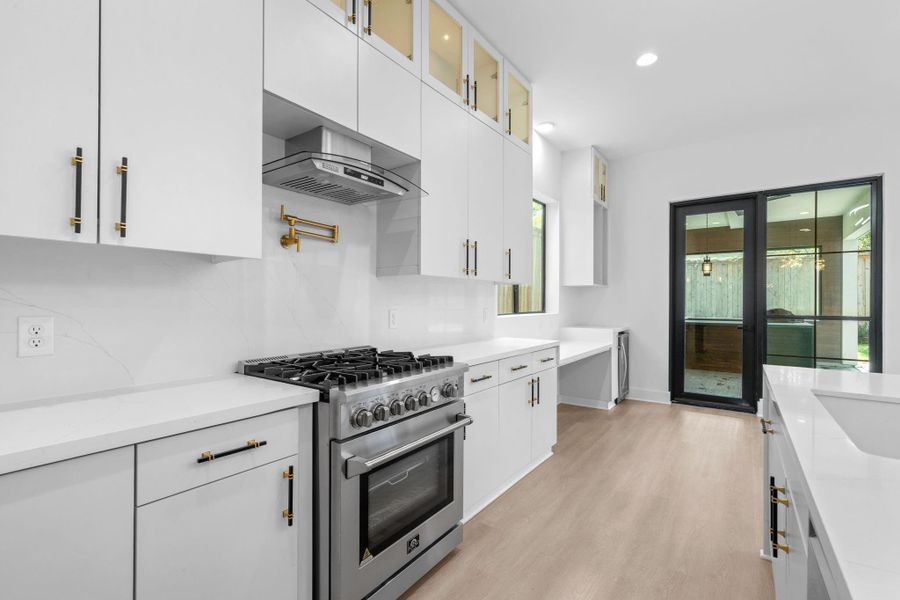 There is plenty of counterspace, and stainless steel appliances. There is plenty of counterspace, and stainless steel appliances.