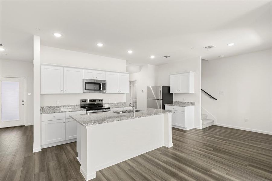 08. 1500 Lake Alpine - Kitchen (2)